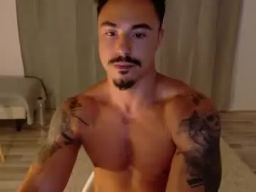 Chaturbate Live Sex Cam of master_lukass