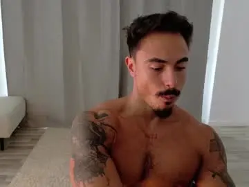 Chaturbate Live Sex Cam of master_lukass