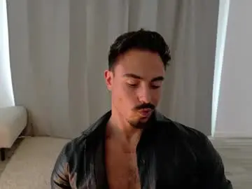 Chaturbate Live Sex of master_lukass