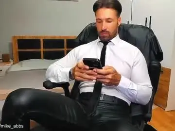 Chaturbate Best live sex cam show of mikestrip