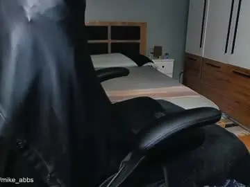 Chaturbate Live Porn of mikestrip