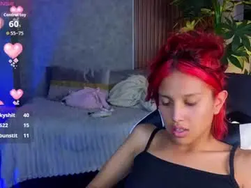 Chaturbate Best live sex cam show of saphiire_