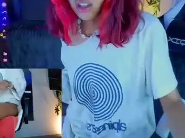 Chaturbate Live Sex Cam of saphiire_