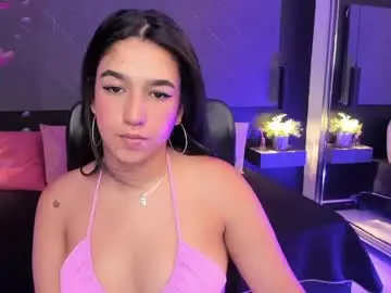 Chaturbate Live Sex Cam of saraamills
