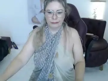 Chaturbate Free Live Porn of diva_milf