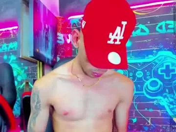 Chaturbate Best live sex cam show of edward_24_