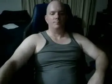 Chaturbate Watch Live Sex Cams of emsguy1