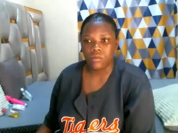 Chaturbate Live Porn of peachygirl255