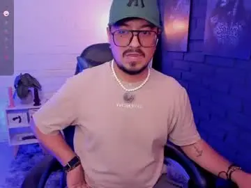 Chaturbate Best live sex cam show of daviidevans