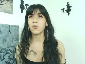 Chaturbate Sex Cam of bella_poisonous