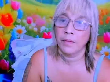 Chaturbate Adult Video Chat of indianroxy27