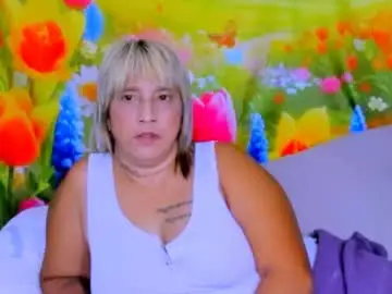 Chaturbate Best live sex cam show of indianroxy27