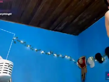 Chaturbate Live Sex Cam of juandii26
