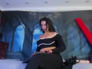 Chaturbate Best live sex cam show of meliizaqueen_