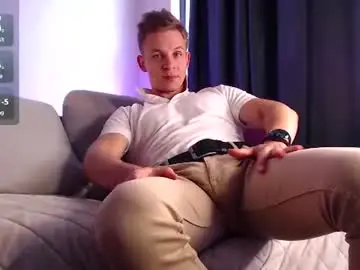 Chaturbate Nude Webcam of night_wwwolf