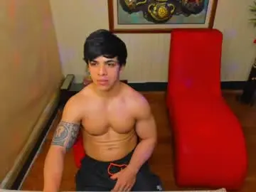 Chaturbate Nude Webcam of themuscularvenezuelanman