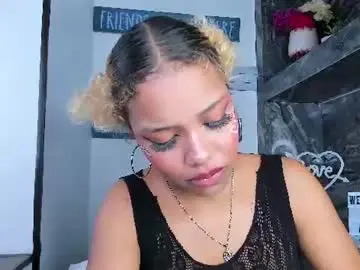 Chaturbate Watch Live Sex Cams of foxy__karla