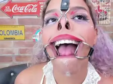 Chaturbate Free Porn Cam of foxy__karla