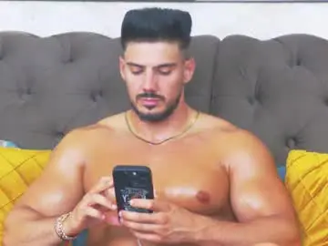 Chaturbate Live Sex Cam of dustinkeent