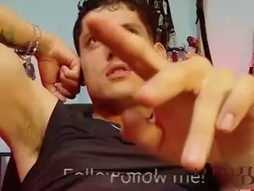 Chaturbate Live Sex Cam of dom2travelers_sm