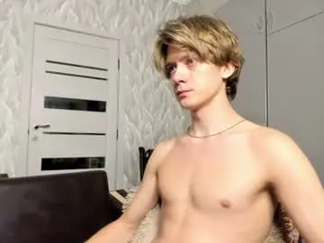 Chaturbate Adult Video Chat of milkiwy