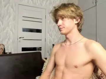 Chaturbate Live Sex Cam of milkiwy