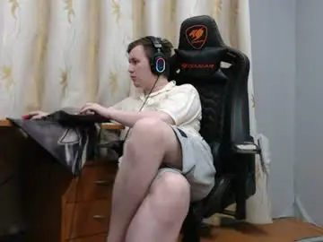 Chaturbate Live Sex Cam of iliaskrisloveee