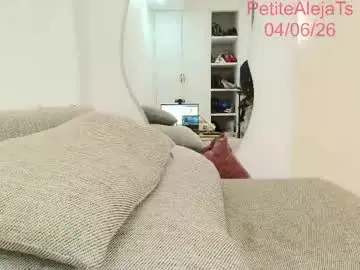 Chaturbate Live Porn of petitealejats