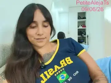 Chaturbate Sex Cam of petitealejats