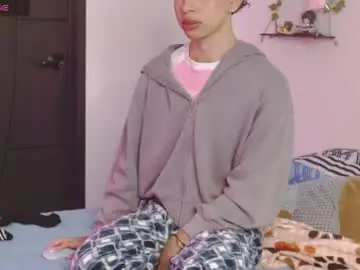 Chaturbate Free Porn Cam of cuddly_twinkie