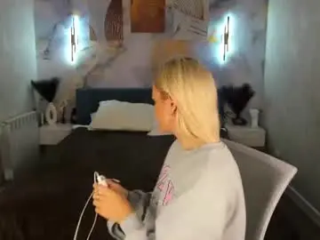 Chaturbate Free Porn Cam of silen_tori