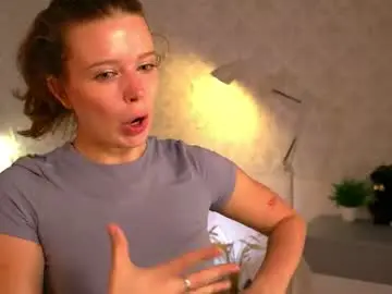 Chaturbate Live Sex Cam of bambi_bimboo