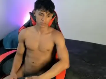 Chaturbate Adult Webcams of zyzz_1812