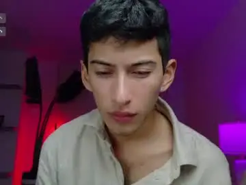 Chaturbate Live Porn of ethan_skiny_