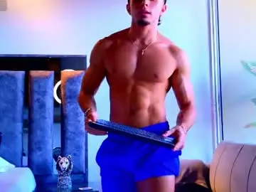 Chaturbate Best live sex cam show of santin_seans