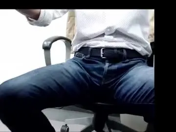 Chaturbate Live Sex Cam of officelush