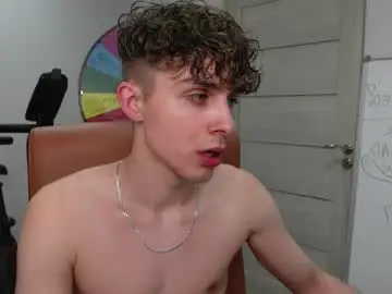 Chaturbate Live Sex Cam of damien_dallas