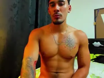 Chaturbate Live Sex Cam of mister_latino27