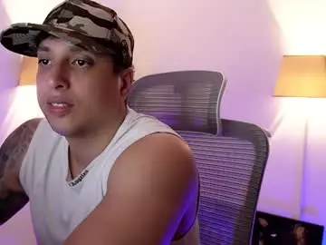 Chaturbate Best live sex cam show of appolo_allen