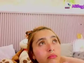 Chaturbate Watch Live Sex Cams of milleyjones_