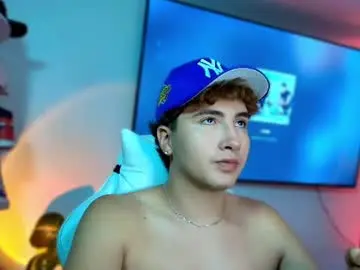 Chaturbate Nude Webcam of eiden_carter