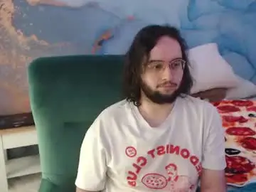 Chaturbate Live Sex Cam of eren_jaeger2000
