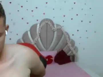 Chaturbate Free Porn Cam of sven_fox723