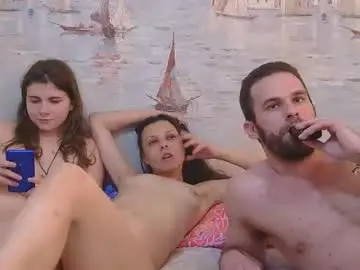 Chaturbate Live Sex Cam of alex_sarah_sex