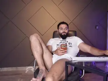 Chaturbate Live Sex Cam of glennmasters
