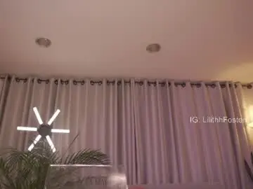 Chaturbate Live Sex Cam of lilithhfosterr