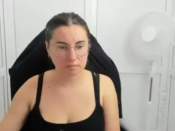 Chaturbate Sex Chat of lucyycharm