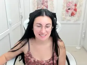Chaturbate Adult Video Chat of lucyycharm
