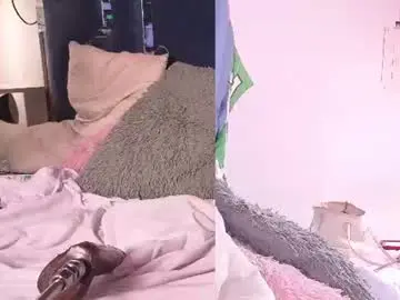 Chaturbate Nude Webcam of milahall__