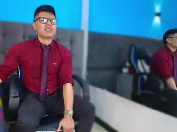 Chaturbate Live Sex Cam of aquilestaylor